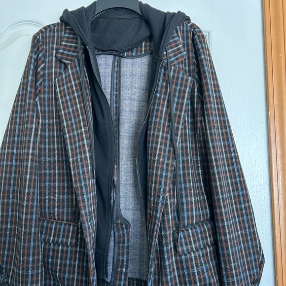 Plaid Women's Jacket with Removable Hoodie - Picture 7 of 14